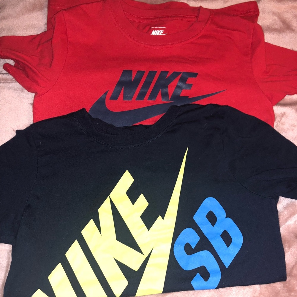 Boys Nike Outfits T-shirt and Dri-Fit shorts Small